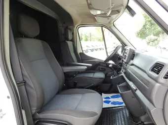 Renault Master skrzynia plandeka 10 palet 165KM 583857 - wnetrze