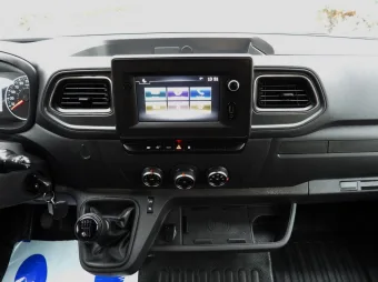 Renault Master skrzynia plandeka 8 palet 165KM 593824 - wnetrze