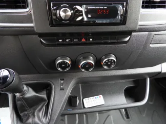 Renault Master skrzynia plandeka 10 palet 165KM 755733 - wnetrze