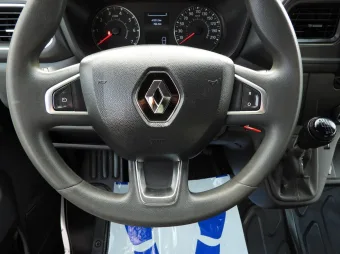 Renault Master skrzynia plandeka 9 palet 165KM 755938 - wnetrze