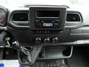 Renault Master skrzynia plandeka 10 palet 165KM 798855 - wnetrze