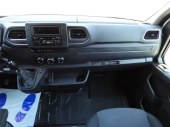 Renault Master skrzynia plandeka 10 palet 165KM 799350 - wnetrze