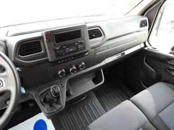 Renault Master skrzynia plandeka 10 palet 165KM 931698 - wnetrze