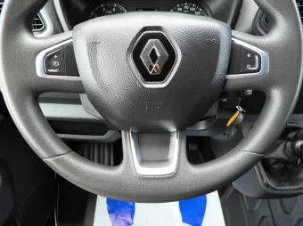 Renault Master skrzynia plandeka 10 palet 165KM 940813 - wnetrze