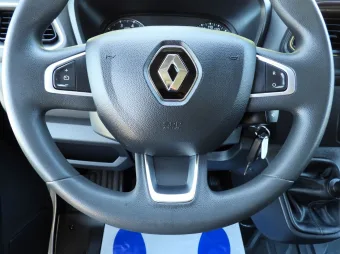 Renault Master skrzynia plandeka 9 palet 165KM 941311 - wnetrze