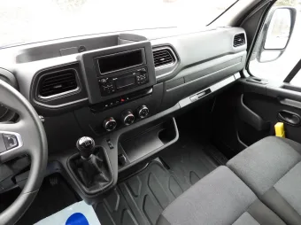 Renault Master skrzynia plandeka 10 palet 165KM 941360 - wnetrze