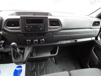 Renault Master skrzynia plandeka 10 palet 165KM 941360 - wnetrze