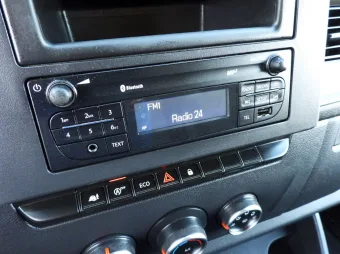 Renault Master skrzynia plandeka 10 palet 165KM 958918 - wnetrze