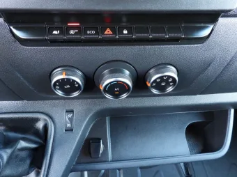 Renault Master skrzynia plandeka 10 palet 165KM 958918 - wnetrze
