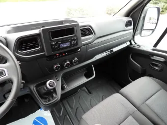 Renault Master skrzynia plandeka 10 palet 165KM 027648 - wyposazenie