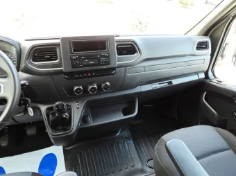 Renault Master skrzynia plandeka 10 palet 165KM 130368 - wyposazenie