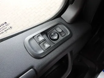 Renault Master skrzynia plandeka 10 palet 165KM 276004 - wyposazenie