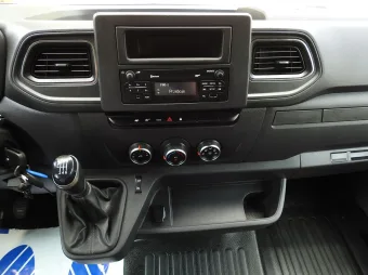 Renault Master skrzynia plandeka 10 palet 165KM 404696 - wyposazenie