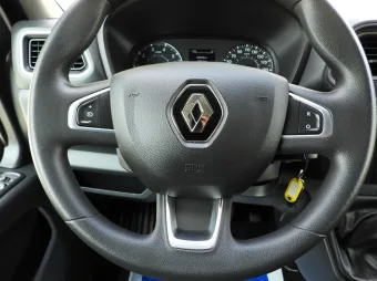Renault Master skrzynia plandeka 8 palet 165KM 414173 - wyposazenie