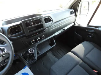 Renault Master skrzynia plandeka 10 palet 165KM 540793 - wyposazenie
