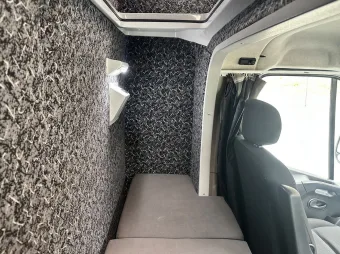 Renault Master skrzynia plandeka 10 palet 165KM 553225 - wyposazenie