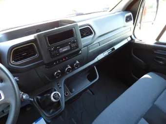 Renault Master skrzynia plandeka 10 palet 165KM 561027 - wyposazenie