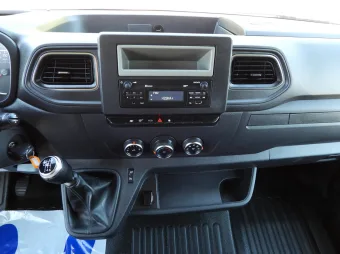 Renault Master skrzynia plandeka 10 palet 165KM 685432 - wyposazenie