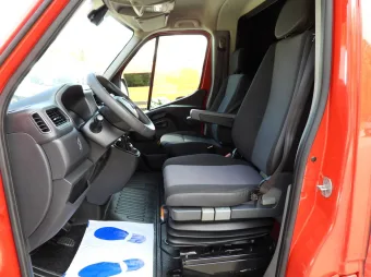Renault Master skrzynia plandeka 8 palet 165KM 754052 - wyposazenie