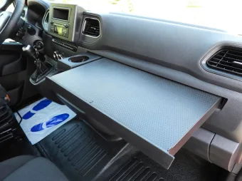 Renault Master skrzynia plandeka 8 palet 165KM 754052 - wyposazenie