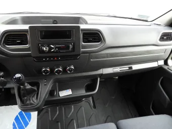 Renault Master skrzynia plandeka 10 palet 165KM 755733 - wyposazenie
