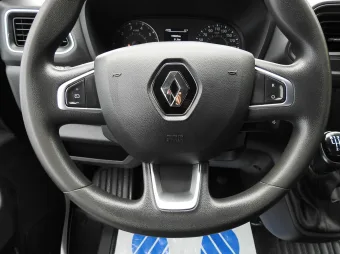 Renault Master skrzynia 130KM 903662 - siedzenia