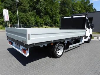 Renault Master skrzynia 8 palet 165KM 821393 - tyl zabudowy