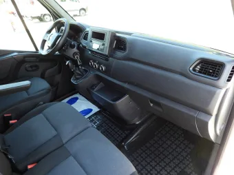 Renault Master skrzynia 8 palet 165KM 821393 - wyposazenie