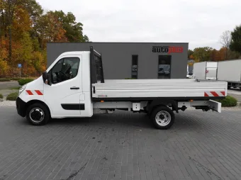 Renault Master skrzynia 130KM 382784 - zaladunek