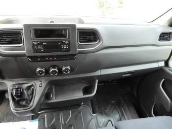 Renault Master wywrotka 130KM 385012 - konsola