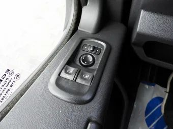 Renault Master wywrotka 130KM 385012 - navi