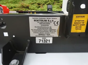Renault Master wywrotka 165KM 604413 - siedzenia