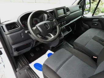 Renault Master wywrotka 130KM 772062 - srodek