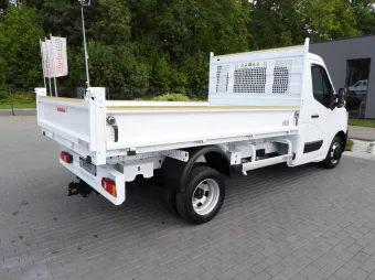 Renault Master wywrotka 145KM 222901 - tyl zabudowy