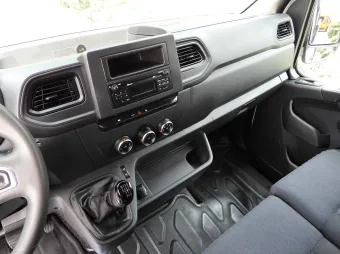 Renault Master wywrotka 130KM 385012 - wnetrze