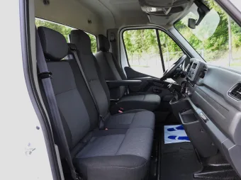 Renault Master wywrotka 130KM 914439 - wnetrze