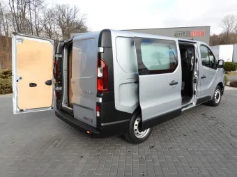 Renault Trafic brygadówka 130KM 854756 - tyl