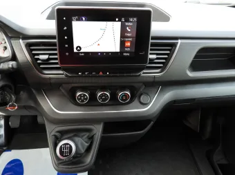 Renault Trafic brygadówka 130KM 854756 - wnetrze
