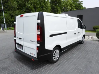 Renault Trafic furgon chłodnia 120KM 895067 - bok zabudowy