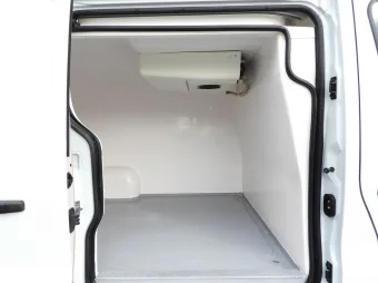Renault Trafic furgon chłodnia 165KM 449239 - detal