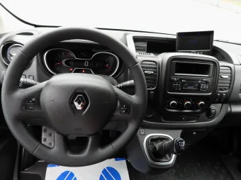 Renault Trafic furgon chłodnia 120KM 904331 - detal