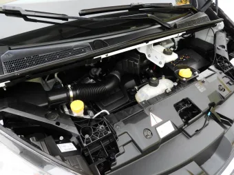 Renault Trafic furgon chłodnia 165KM 449239 - kabina