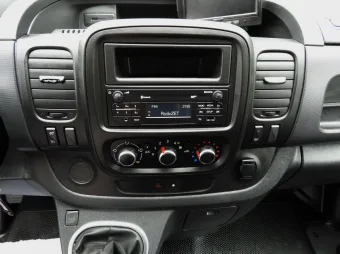 Renault Trafic furgon chłodnia 120KM 904331 - klima
