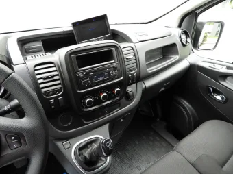 Renault Trafic furgon chłodnia 120KM 904331 - lewarek