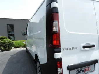 Renault Trafic furgon chłodnia 120KM 895067 - paka