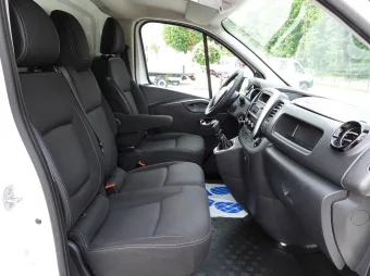 Renault Trafic furgon chłodnia 120KM 895067 - podsufitka