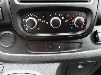 Renault Trafic furgon chłodnia 120KM 904331 - podsufitka