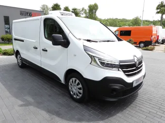 Renault Trafic furgon chłodnia 120KM 895067 - przod prawy