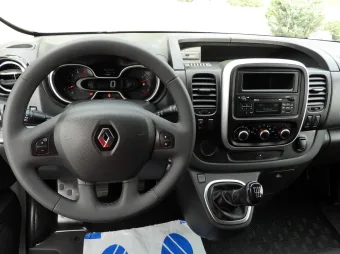 Renault Trafic furgon chłodnia 120KM 895067 - radio