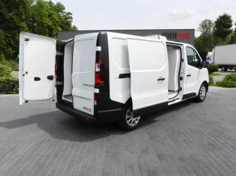 Renault Trafic furgon chłodnia 120KM 895067 - tyl